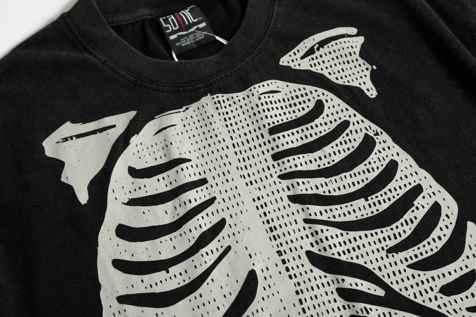 Saint washed vintage skeleton short-sleeved T-shirt Color: washed black Wholesale price: 118 Size: M L XL XXL Style number: 2148